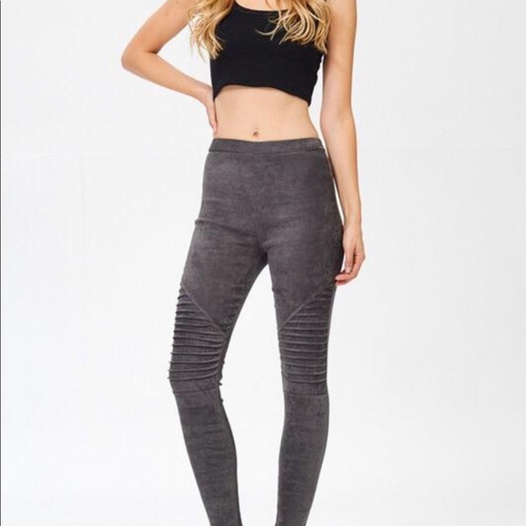 🔺RESTOCKED🔺Faux Suede Gray Moto Pants - Picture 3 of 6